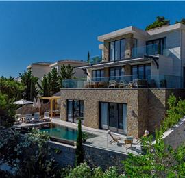 4 Bedroom Villa with Pool, Sumartin, sleeps 8